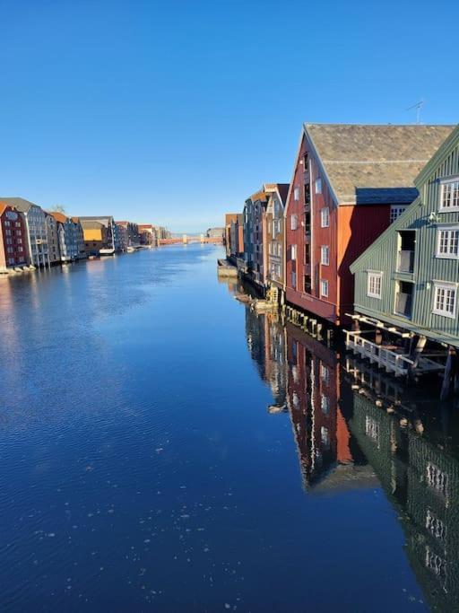 Hidden Gem Near The Old Town Bridge, 40M² Apt. Trondheim Buitenkant foto